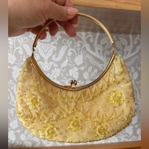 La Regale Vintage Beaded Mini Handbag Clutch Yellow w/ Gold Hardware & Kisslock